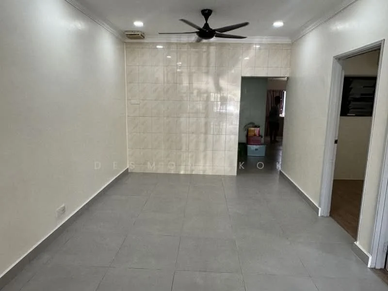 Living features: white painted walls, grey tiled flooring, 5-blade ceiling fan with light, recessed LED downlights, wall-mounted air conditioning unit, open layout, doorway leading to another room, tile accent wall; style: modern.