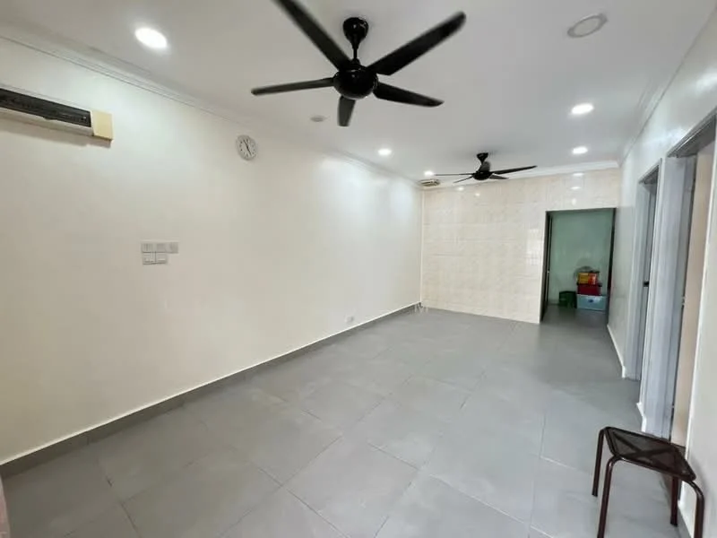 Living features: white painted walls, grey tiled flooring, 2 ceiling fans, wall-mounted air conditioning unit, clock on wall, recessed lighting, open layout, large windows, doorway leading to another room; style: modern.