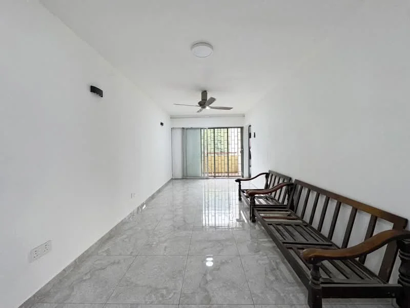 Living features: white painted walls, marble tile flooring, 5-blade ceiling fan, sliding glass door, floor-to-ceiling windows, wooden bench seating, natural light from windows, recessed downlights; style: modern; view: garden.