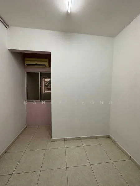 Room features: white painted walls, tile flooring, 1 wall-mounted split AC, fluorescent ceiling light, window with view to outside.