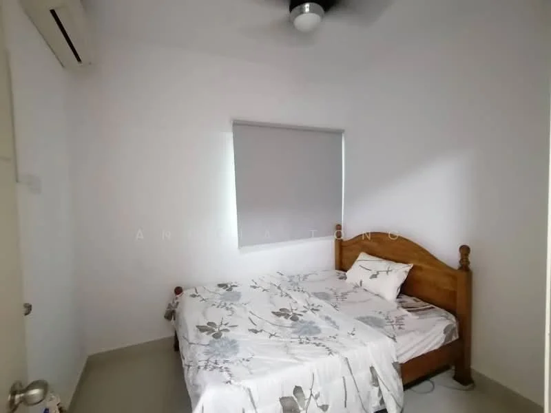 Bedroom features: queen-size bed, wooden bed frame, white bedding with floral pattern, single bedside pillow, window with roller blinds, light-colored walls, ceiling fan with light, air conditioning unit on wall, laminate flooring; style: minimalist.