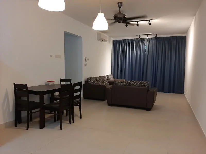 Living features: light beige tiled flooring, white painted walls, recessed downlights, 5-blade ceiling fan, sofa with patterned upholstery, dining table with four chairs, floor-to-ceiling blue curtains, wall-mounted air conditioning unit; style: modern.