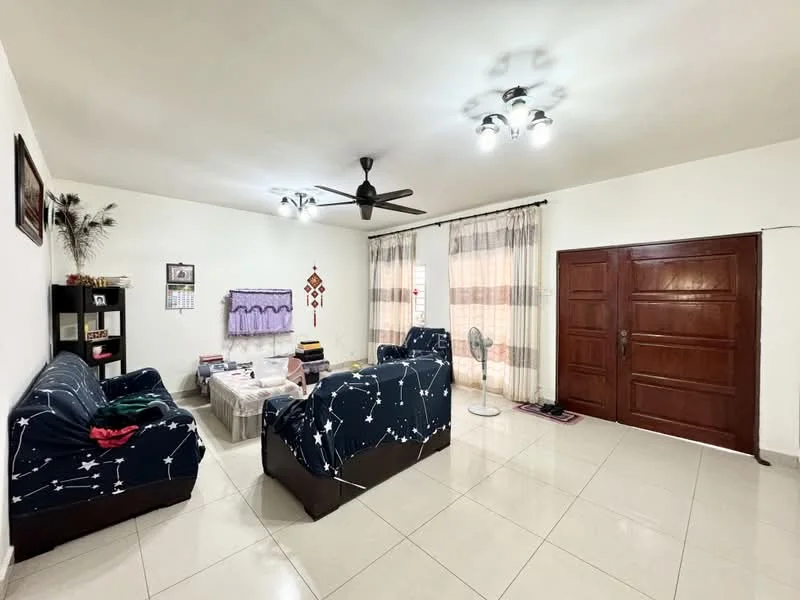 Living features: 2-seater fabric sofa with star pattern, 3-seater fabric sofa with star pattern, glass coffee table, floor tiles in cream color, ceiling fan with 5 blades, recessed ceiling lights, curtains with striped pattern, wooden front door, wall-mounted decorative items, wall clock, standing fan; style: contemporary.