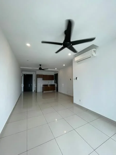 Living features: white painted walls, glossy ceramic tile flooring, 5-blade ceiling fan with light, wall-mounted air conditioning unit, recessed downlights, open layout, neutral color scheme, large windows for natural light; style: modern.