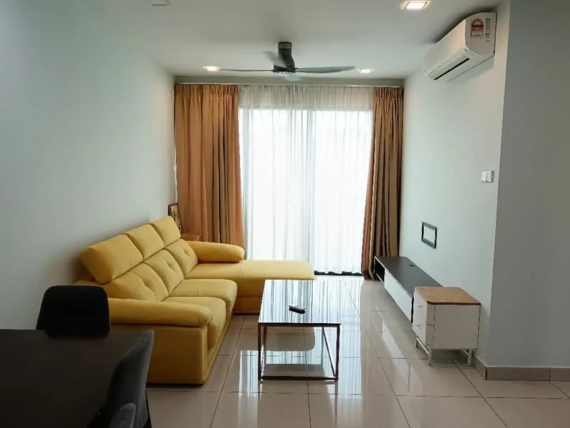 Living features: yellow fabric sectional sofa, glass coffee table, wall-mounted TV console, floor-to-ceiling windows, sheer curtains, dropped ceiling with recessed lighting, 1 wall-mounted split AC, light-colored painted walls, glossy ceramic tile flooring, ceiling fan; style: modern.