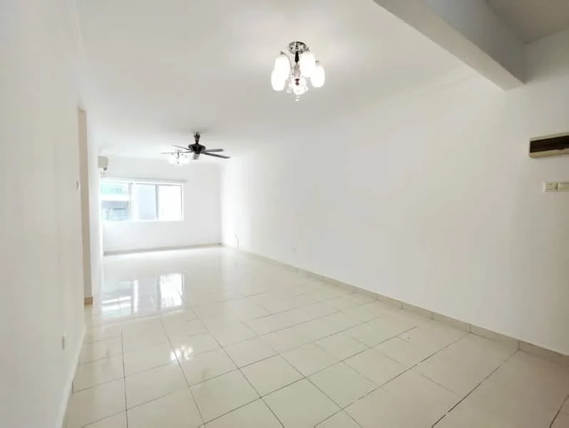 Living features: white painted walls, glossy tile flooring, 5-blade ceiling fan with light, recessed downlights, large window, air conditioning unit, neutral color scheme; style: modern.