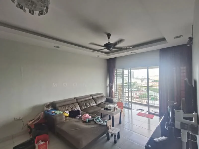 Living features: 3-seater leather sofa in brown, ceiling fan, recessed downlights, floor-to-ceiling sliding glass door, curtains, tile flooring, coffee table, TV console, wall-mounted TV, decorative wall, area rug; style: modern; view: city.