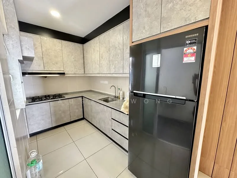 Kitchen features: grey laminate cabinetry, black countertop, stainless-steel sink, chrome pull-down faucet, built-in gas hob, exhaust hood, black fridge, ceramic tile flooring, wall-mounted cabinets, open shelving, neutral wall tiles, recessed lighting; style: modern.