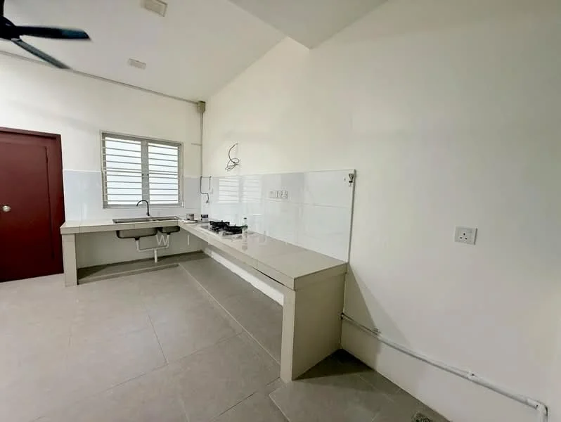 Kitchen features: white painted walls, grey tiled flooring, single-bowl stainless-steel sink, chrome pull-down faucet, countertop with integrated cooking area, gas stove with multiple burners, window with horizontal slats, ceiling fan; style: modern.