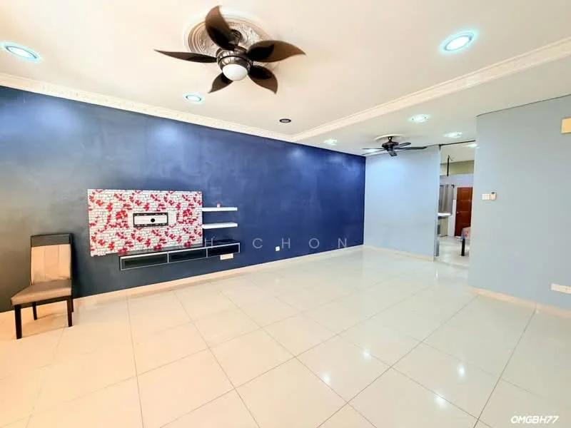 Living features: white tiled flooring, blue accent wall, decorative wall panel with red and white pattern, recessed LED downlights, 2 ceiling fans, wall-mounted TV console, open layout, crown moulding; style: modern.