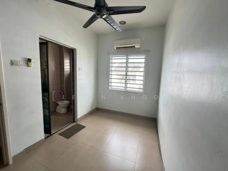 Room features: white painted walls, tile flooring, ceiling fan, window with horizontal slats, air conditioning unit, door leading to bathroom, light fixture, neutral color scheme; style: modern.