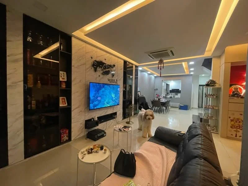 Living features: black leather sofa, coffee table, wall-mounted TV, marble accent wall, recessed LED lighting, white tiled flooring, open-plan layout, decorative shelving unit, air conditioning unit, decorative wall art, large windows, dining area visible in background; style: modern.