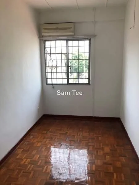 Room features: white painted walls, parquet wood flooring, window with metal grille, wall-mounted split AC, natural light from window; view: garden.