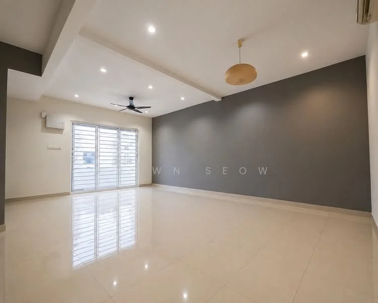 Living features: white painted walls, grey accent wall, polished ceramic tile flooring, 5-blade ceiling fan with light, recessed downlights, floor-to-ceiling windows, sliding glass door, roller blinds; style: modern.