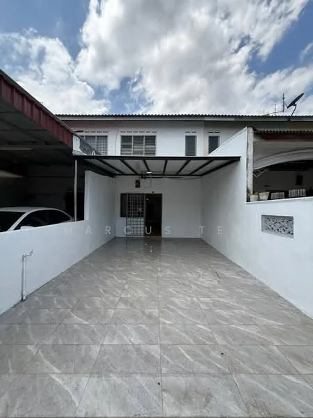 Exterior type: semi-detached house; features: white painted facade, flat roof with awning, grey tiled flooring, car porch with space for 1 car, manicured lawn, decorative wall with cut-out design, surrounded by residential area, clear blue sky; style: modern.