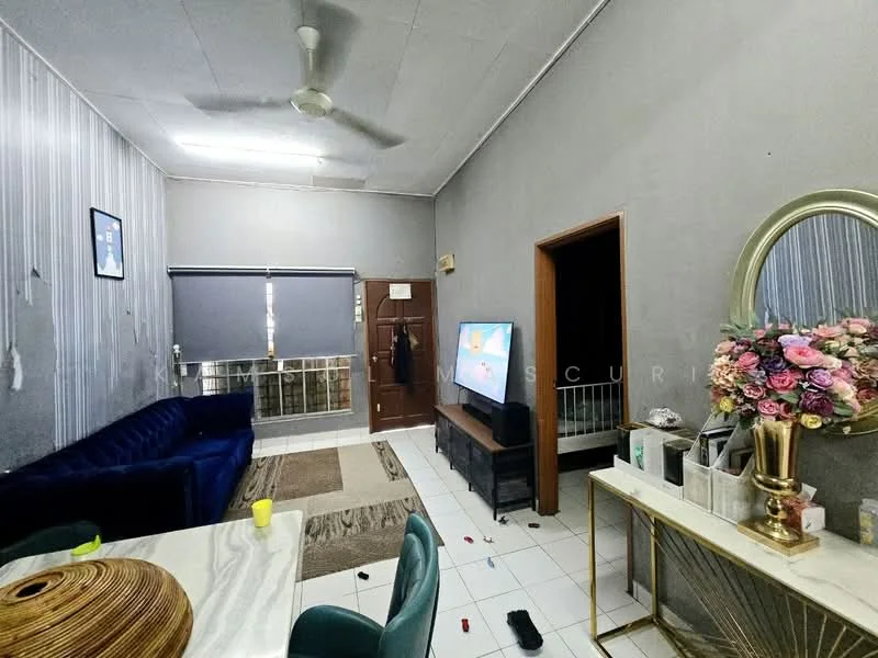 Living features: blue fabric sofa, coffee table with marble top, wall-mounted TV, TV console, area rug, ceiling fan, grey painted walls, white tiled flooring, decorative mirror, flower arrangement in vase, window with roller blinds; style: modern.