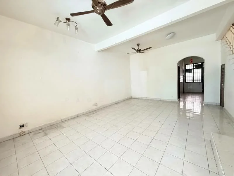 Living features: white painted walls, ceramic tile flooring, exposed beams on ceiling, 2 ceiling fans, recessed downlights, arched doorway, large windows, natural light.