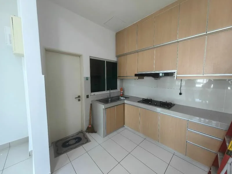 Kitchen features: light wood cabinetry, stainless-steel sink, chrome pull-down faucet, 4-burner gas hob, built-in range hood, white tiled backsplash, white tiled flooring, window above sink, door leading to hallway, countertop with grey surface; style: modern.