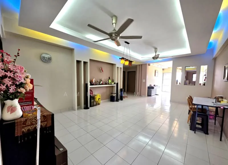 Living features: white painted walls, glossy white tile flooring, tray ceiling with LED lighting, 5-blade ceiling fan, pendant lighting, open layout, large windows, decorative wall clock, wall-mounted shelves, dining table with chairs, bar counter, recessed lighting; style: modern.