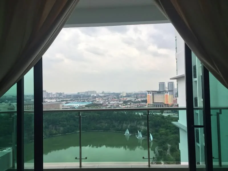 Room features: floor-to-ceiling windows, glass balcony railing, curtains, city skyline view, water view, greenery view; style: modern; view: city.