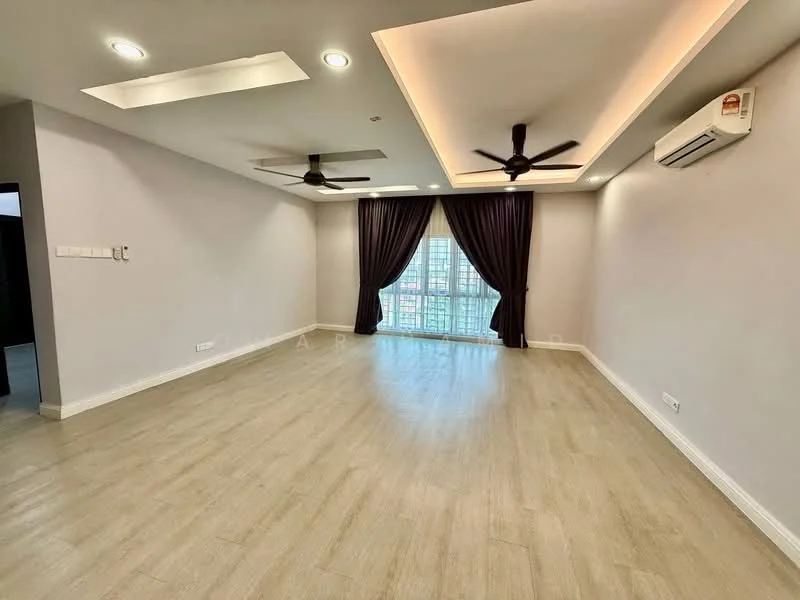Living features: light wood laminate flooring, white painted walls, tray ceiling with recessed lighting, 2 ceiling fans, floor-to-ceiling windows, blackout curtains, air conditioning unit, open layout; style: modern; view: city.