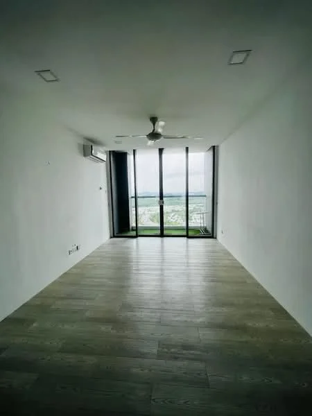 Room features: white painted walls, wooden flooring, 5-blade ceiling fan, floor-to-ceiling windows, city view, air conditioning unit, recessed downlights; style: modern; view: city.