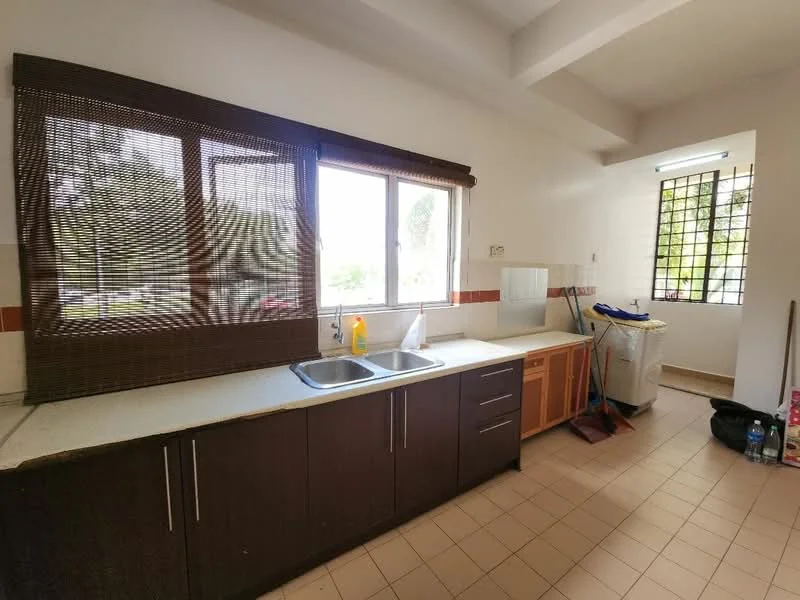Kitchen features: double-bowl stainless-steel sink, chrome pull-down faucet, laminate countertop, brown wooden cabinetry, tile backsplash, window with blinds, floor-to-ceiling window, ceramic tile flooring, washing machine, cleaning supplies, natural light from window; view: garden.