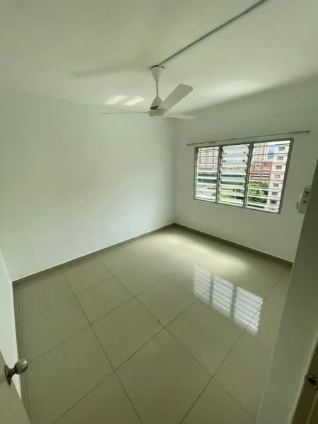 Room features: white painted walls, glossy ceramic tile flooring, ceiling fan, three windows with horizontal slats, natural light from windows, neutral color scheme; style: modern; view: city.