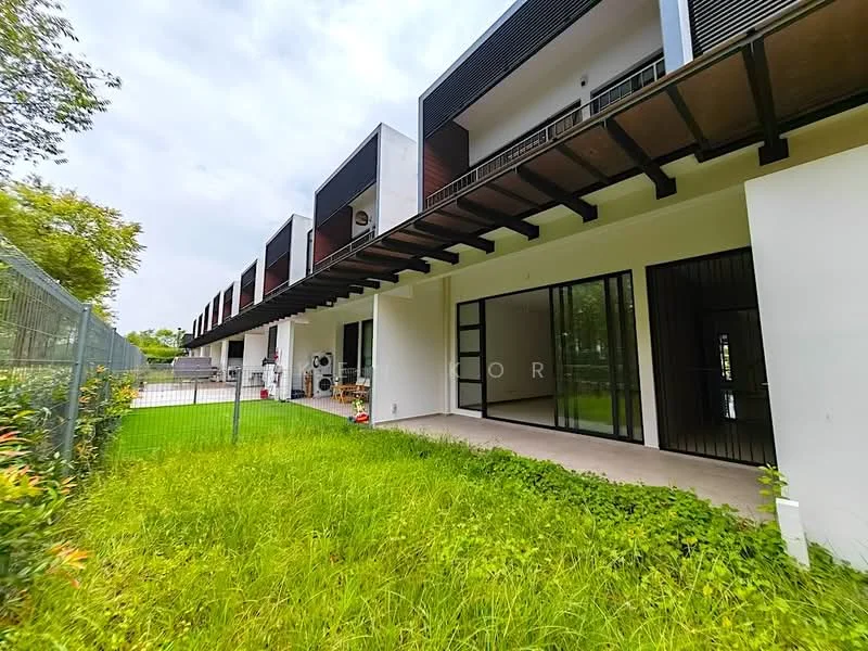 Exterior type: linked terrace house; features: white painted facade, flat roof, two-storey structure, large glass sliding doors, covered balcony, manicured lawn, fenced perimeter, outdoor patio area, landscaped garden, concrete walkway; style: modern.