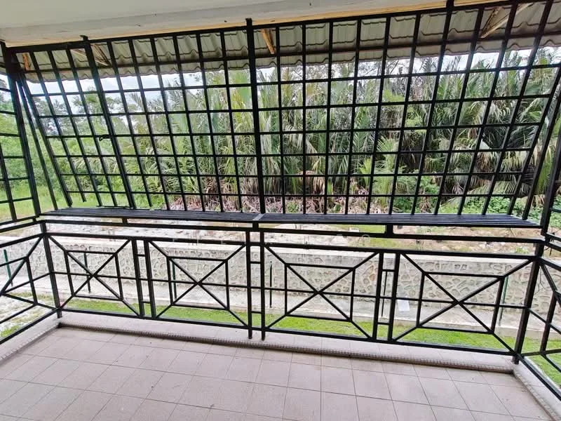 Room features: metal railing with grid pattern, concrete flooring, covered roof, view of greenery, open space, balcony structure; style: modern; view: garden.