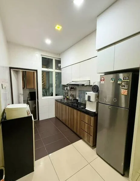 Kitchen features: white upper cabinets, wood lower cabinets, black granite countertop, stainless-steel sink, chrome pull-down faucet, built-in gas stove, exhaust hood, stainless-steel fridge, tile backsplash, ceramic tile flooring, window with sheer curtains, light fixture, open shelving, washing machine, black cabinet; style: modern.