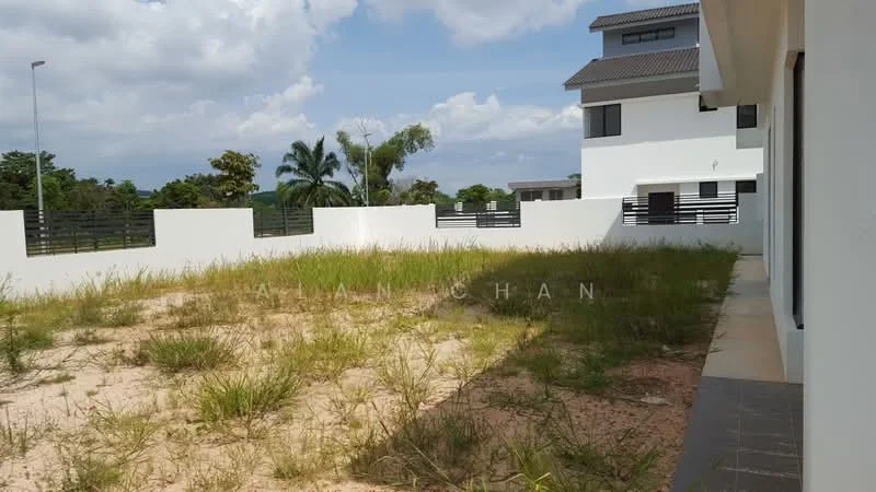 Exterior type: detached bungalow; features: unlandscaped garden area, overgrown grass, concrete pathway, white painted facade, two-storey structure, gabled roof, fence surrounding property, paved driveway, surrounding greenery; style: modern.