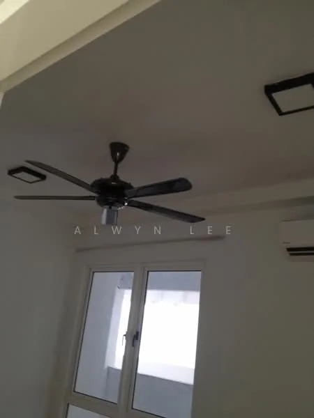 Room features: white painted walls, ceiling fan, recessed downlights, floor-to-ceiling windows, wall-mounted split AC.