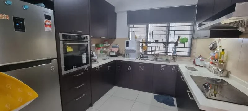 Kitchen features: stainless-steel fridge, built-in oven, stainless-steel range hood, 4-burner gas hob, white quartz countertop, dark wood cabinetry, single-bowl stainless-steel sink, chrome pull-down faucet, tile backsplash, window with metal grille, ceramic tile flooring, recessed downlights; style: modern.