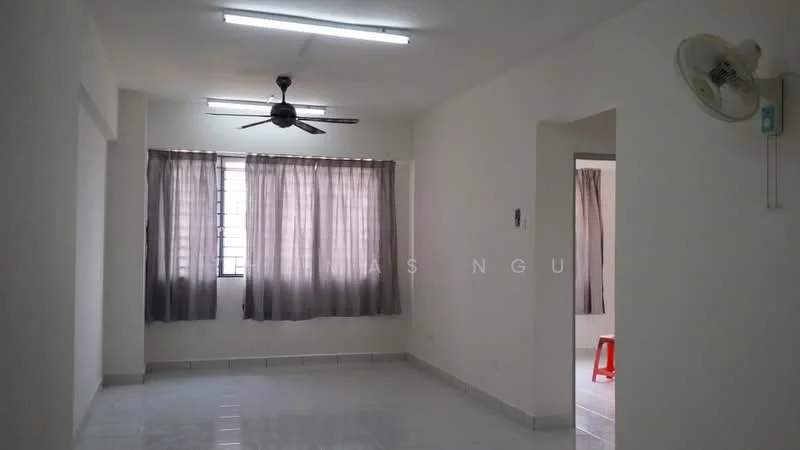 Living features: white painted walls, polished ceramic tile flooring, 5-blade ceiling fan with light, floor-to-ceiling windows with sheer curtains, recessed ceiling lights, open layout, corner entry, neutral color scheme; style: modern.