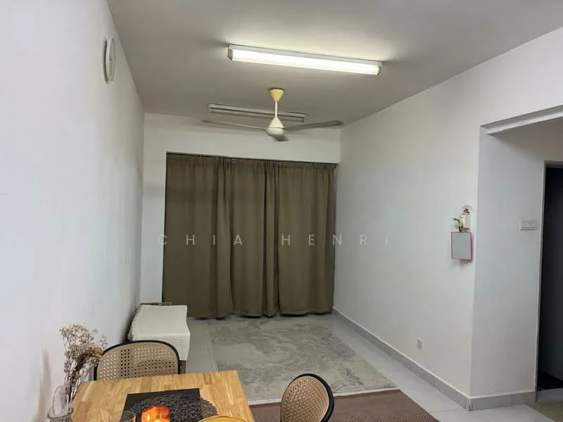 Room features: white painted walls, grey carpet flooring, ceiling fan, recessed lighting, curtains in brown, dining table, chairs, decorative table centerpiece; style: modern.