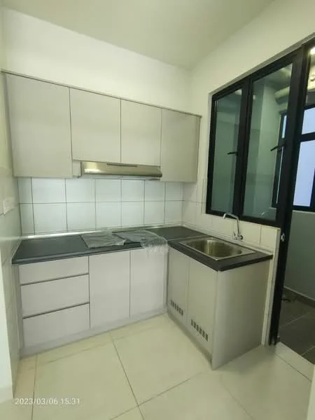 Kitchen features: light grey cabinetry, stainless-steel sink, chrome pull-down faucet, built-in oven, 4-burner gas hob, exhaust hood, white tiled backsplash, ceramic tile flooring, window with black frame, countertop with grey finish, under-cabinet lighting; style: modern.