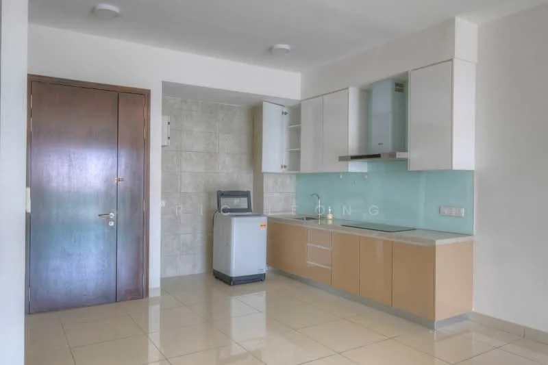 Kitchen features: white upper cabinets, beige lower cabinets, light grey backsplash, stainless-steel sink, chrome pull-down faucet, built-in stove, microwave, refrigerator, tile flooring, wall-mounted cabinets, countertop with overhang, neutral wall colour, recessed lighting; style: modern.