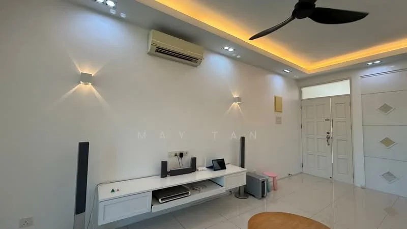 Living features: white painted walls, recessed downlights, 5-blade ceiling fan, wall-mounted air conditioning unit, white TV console, black speakers, wooden coffee table, pink stools, glossy tile flooring; style: modern.
