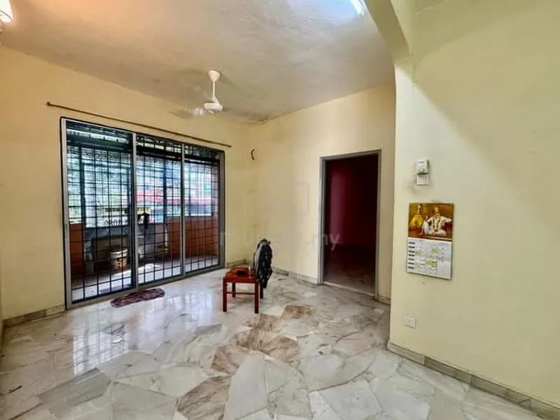 Living features: marble flooring, white painted walls, ceiling fan, sliding glass door, grill on windows, natural light from windows, decorative wall calendar, open layout, corner chair.
