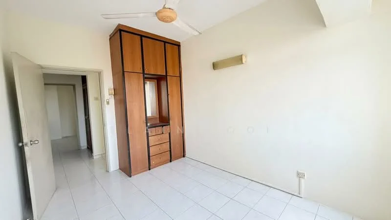 Menara Greenview, Jelutong