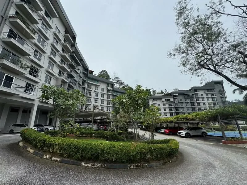 Exterior type: low-rise apartment block; features: 5-storey building, balconies on upper floors, landscaped garden with shrubs, manicured lawn, covered parking area, driveway with gravel surface, surrounded by trees, adjacent to swimming pool, multiple vehicle parking, modern architectural design; style: contemporary.