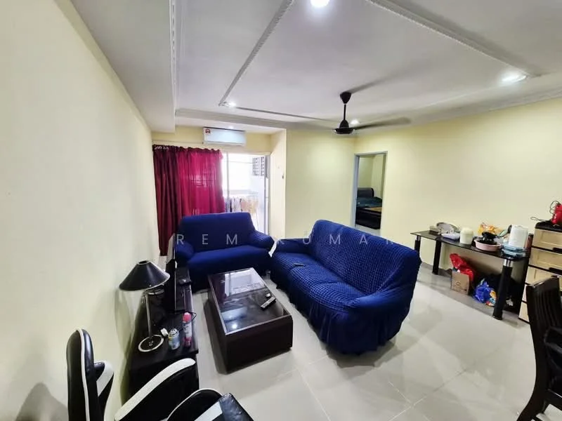 Living features: blue fabric sofa, 2-seater sofa, 3-seater sofa, coffee table, TV console, wall-mounted TV, ceiling fan, recessed downlights, cream painted walls, tile flooring, curtains in dark red, decorative mirror, area rug; style: modern.