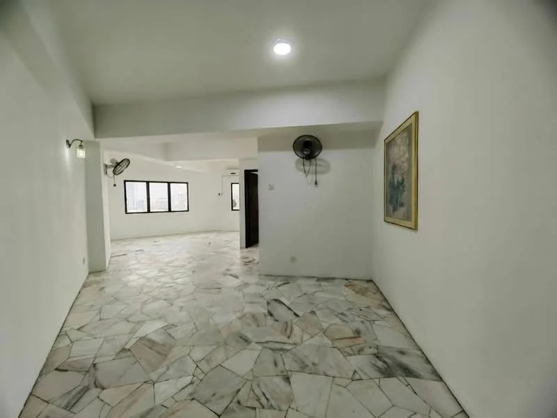 Room features: white painted walls, marble flooring, 2 wall-mounted split ACs, recessed downlights, ceiling fan, framed artwork, multiple windows, open layout.