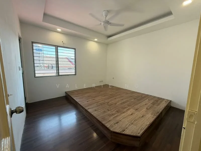 Bedroom features: wooden flooring, white painted walls, tray ceiling, ceiling fan, large window with view, platform bed area, recessed lighting; style: modern.