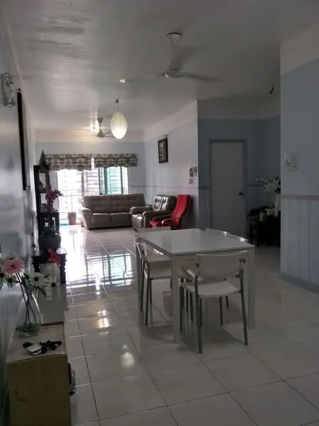 Living features: white painted walls, glossy tile flooring, 5-blade ceiling fan with light, sofa in beige, coffee table, TV console, wall-mounted TV, window with sheer curtains, decorative plants, area rug, dining table with 4 chairs; style: modern.