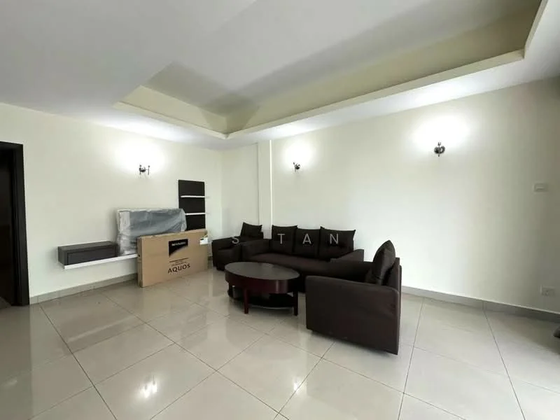 Living features: cream painted walls, tray ceiling, recessed downlights, polished ceramic tile flooring, L-shape sectional sofa in brown, coffee table, wall-mounted TV console, decorative wall sconces; style: modern.