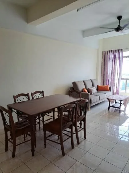 Living features: 3-seater fabric sofa in light grey, wooden dining table with 4 chairs, ceramic tile flooring, ceiling fan, curtains with floral pattern, decorative cushions in orange, coffee table, large window with view; style: modern; view: city.