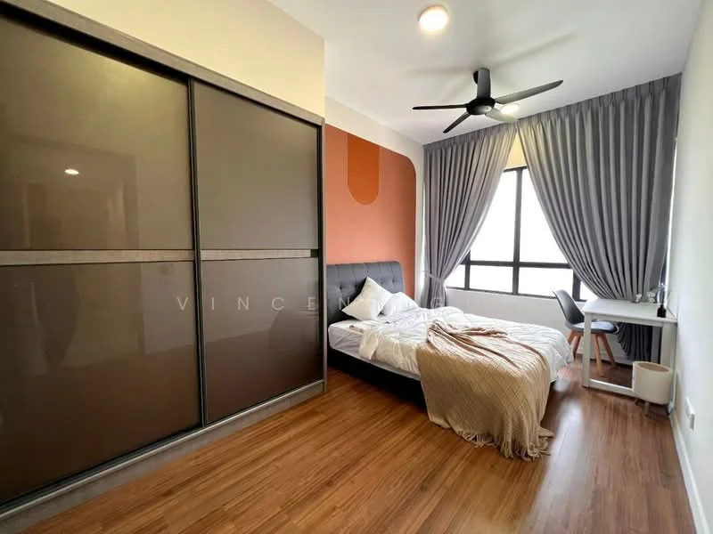 Bedroom features: queen-size bed, upholstered headboard, wooden flooring, floor-to-ceiling window, sheer curtains, 5-blade ceiling fan, built-in wardrobe with sliding doors, study desk, chair, decorative wall with orange accent, area rug; style: modern.