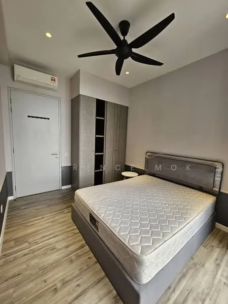 Bedroom features: queen-size bed, upholstered headboard, wooden flooring, 5-blade ceiling fan, wall-mounted split AC, built-in wardrobe, nightstand, grey accent wall, light-colored bedding; style: modern.